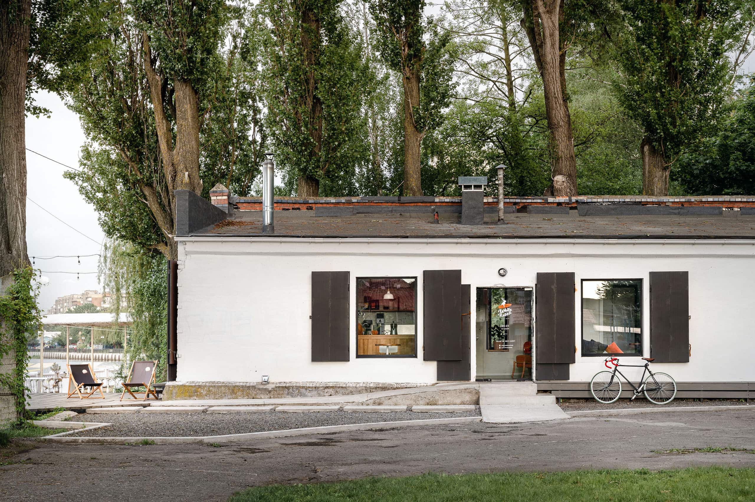 White Rabbit surf cafe у Хмельницькому