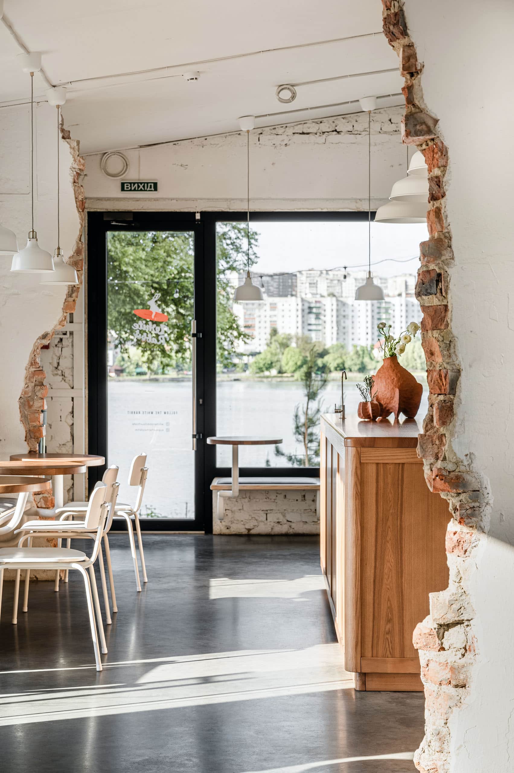 White Rabbit surf cafe — додаткове фото 4