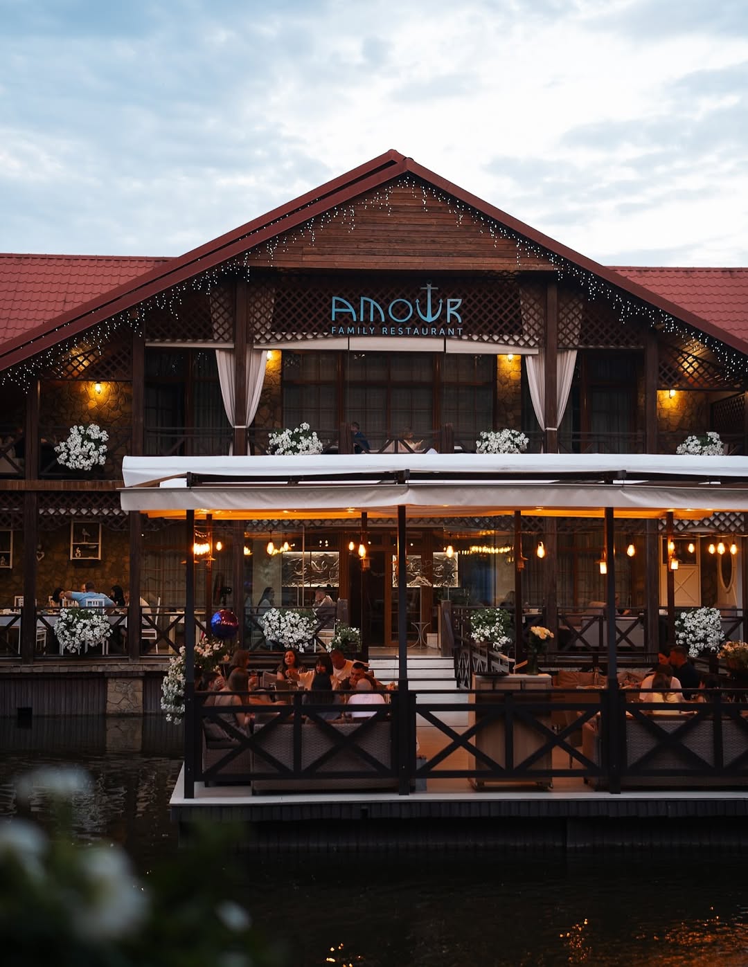 AMOUR (Family Restaurant)